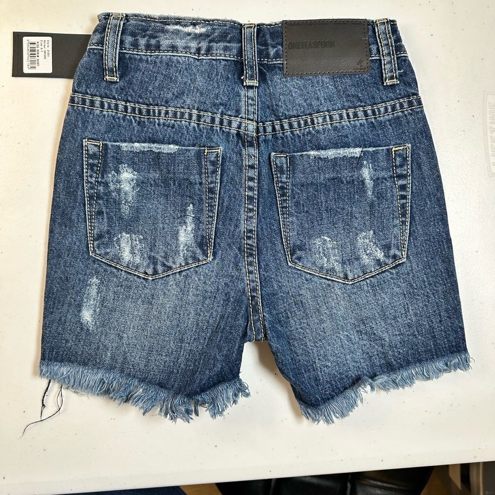 NWT One Teaspoon Kids Boys Denim Distressed Shorts Oxford Blue   - 6/7 - Picture 3 of 6